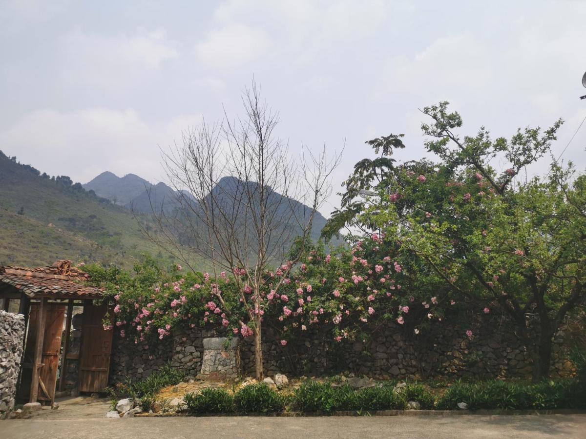 Lo Lo Homestay & Cafe Meo Vac المظهر الخارجي الصورة